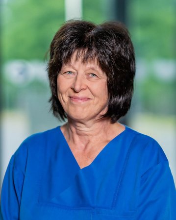 Dr. med. Gabriele Bach, FA für Anästhesiologie Zusatzbezeichnung Intensivmedizin